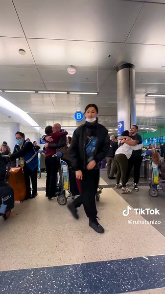 Exploring LAX: A Walk Through Airport Terminal