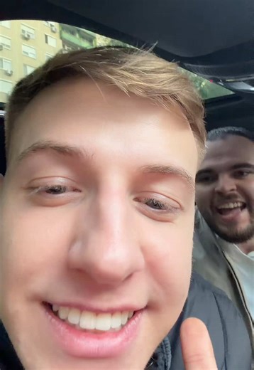 Nektek is van egy ilyen haverotok? 😂😂💨 // insta: @itspowerr #hirdetés