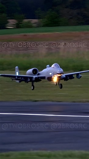 High-precision A-10C Warthog touch and go landing
