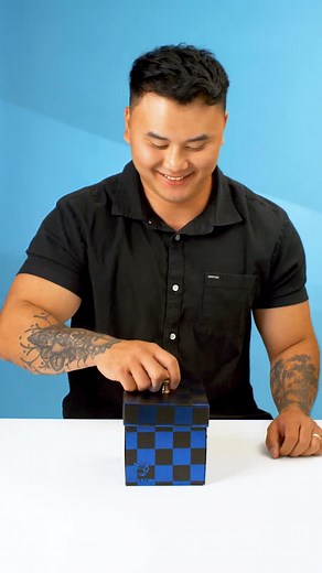 Send A Cake | Online Cake Delivery on Instagram: "Boring gifts? ❌ Exciting gifts? ✔️ Celebrate all of life's moments in the most memorable way! 來 #SendACakeNow #Celebration #BirthdayGift #partygifts #summergifting #sendacake"