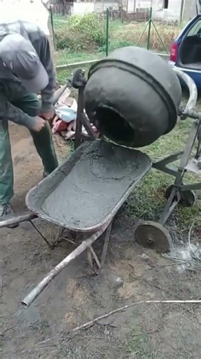 Er dreht – und die Maschine dreht durch. | Link in Bio