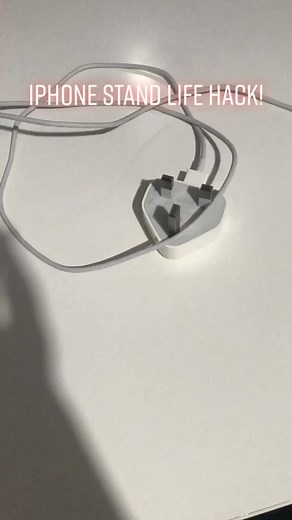 Iphone stand life hack! #fyp #foryou #lifehack #hack #simple #trending #viral #iphonestand #featurethis