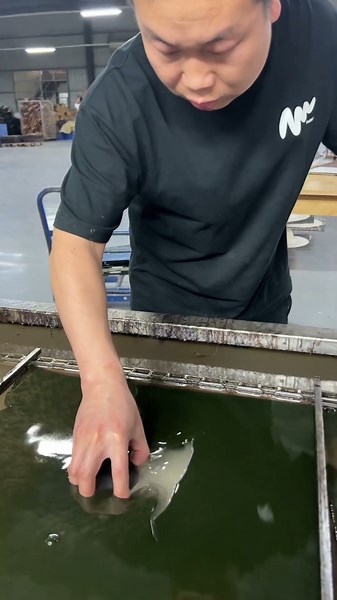 New ideas for upgrading the texture of plastic parts: water transfer printing technology is used to