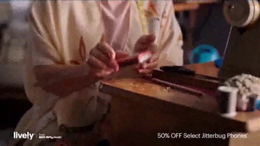 Lively TV Spot, 'Holidays: 50% Off Smart3 and Flip2'