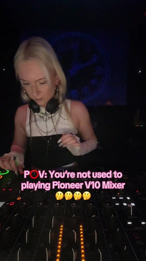 Hahahha I can’t, litterally the Emoji 🤔 #dj #pioneerv10 #hardgroove #rave #foryoupage