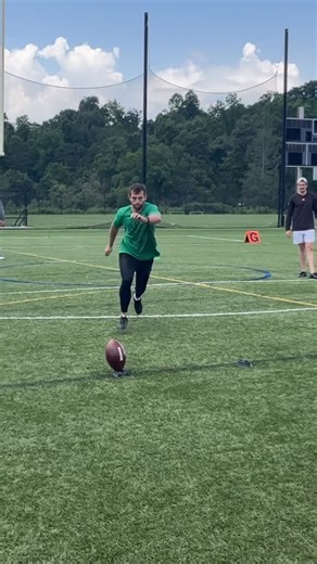 Kohls St. Louis Division on Instagram: "The key to a strong kick is the approach. Feet staggered, left foot forward. The pattern is walk walk, jog jog, run run run run, increasing speed by 10% each step up to 80-90%. A hurdle up and through the ball maximizes power. Ready to take your kick to the next level? Message me for training details."