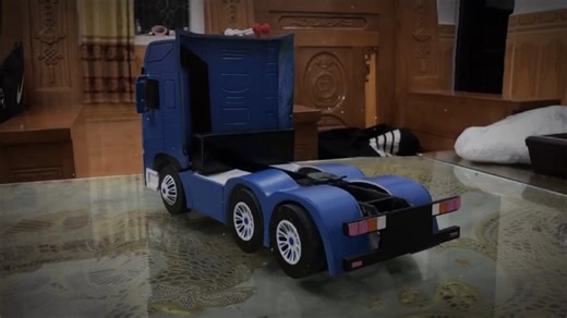 Explore the HOWO A7 Truck Model in Detail