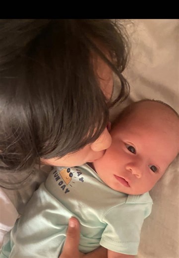 Hermanos con 9 años de diferencia 💕