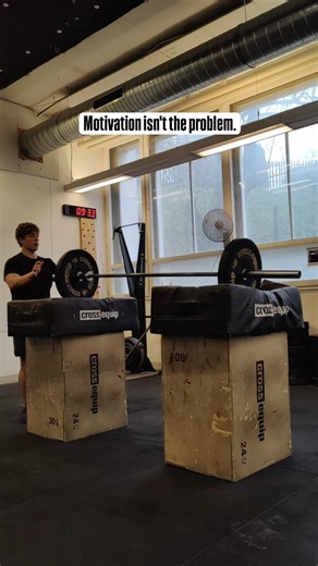 Felix Schubert | Coach & Athlete on Instagram: "Most men think they lack motivation. They don’t. They train when life is calm. They disappear when life gets busy. That’s not a motivation issue. That’s a structure issue. Motivation is emotional. Structure is reliable. That’s why my coaching is built around systems, not hype. Systems that work even on bad weeks. If you want progress that doesn’t disappear, book your free call: link in bio."