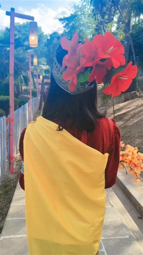 Rim_ agitdok on Instagram: "Garo song with khasi traditional dress 🤭#newreels #newreelsvideo😘❤️❤️🙈😍 #todaystyle #nature #"