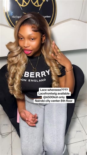 Lace Front Wig: Versatile and Realistic Style