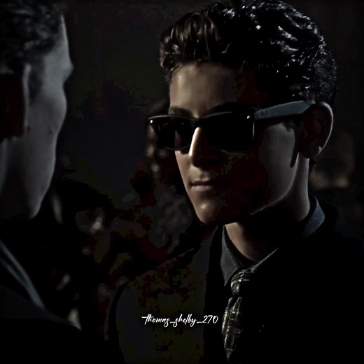 Bruce Wayne Buys the Club: Gotham Scene