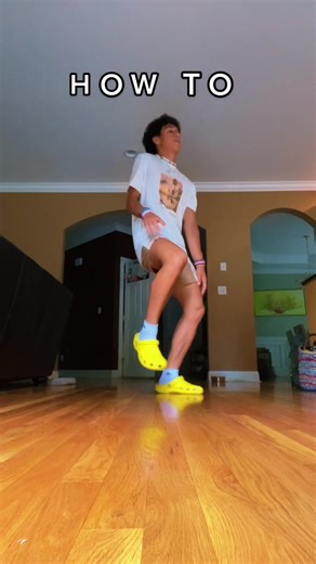 Nother tutorial jus for the rookies | how to moonwalk