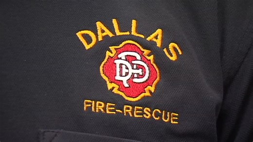 Overnight Dallas fire injures firefighter, displaces tenants