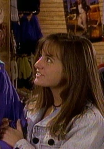 The Baby-Sitters Club S01:E08 - Mary Anne and the Brunettes