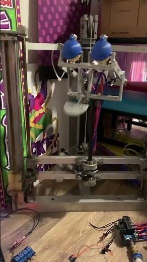 ATTiny85 Animatronic Programmer Demonstration with RAE Looney Bird Mech