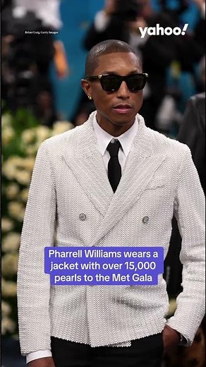 Pharrell Williams hits the Met Gala 2025 red carpet #yahooaustralia #metgala2025