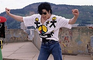 “They Don’t Care About Us”: El popular y controvertido video que Michael Jackson grabó en una favela de Brasil | Guioteca.com