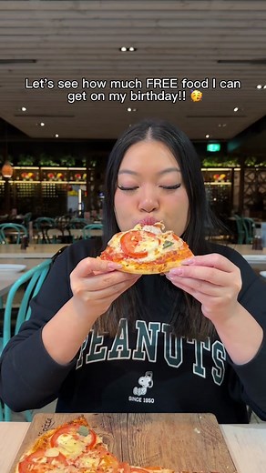 Eating FREE food on my birthday 🥳🍕🍦 #freefood #birthdayfreebies #birthday #freebies #sydney #australia #sydneyfood #food #foodreview #freebirthdayfood