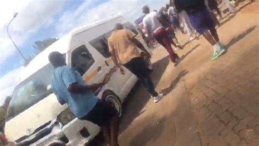 🚨 Active Crime Scene 🚨 ⚠️ Positive Cash-In-Transit (CIT) Robbery 📍 Khumalo Street, Thokoza Authorities are currently on scene attending to the incident. Members of the public are strongly advised to avoid the area, use alternative routes, and remain alert. 🚔 Please allow emergency services and law enforcement to carry out their duties safely. #CITRobbery #Thokoza #KhumaloStreet #CrimeAlert | Suburban Control Centre