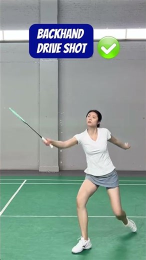 wrong vs correct backhand drive shot
