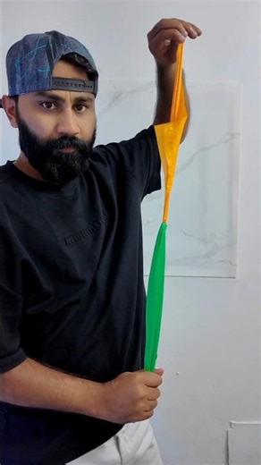 🟥🟩colour changing silk #magic #tricks #illusion