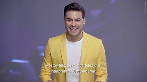 ¡Carlos Rivera, uno de los cantantes mexicanos más queridos y con mayor proyección a nivel internacional, interpretará la versión de “Recuérdame” en los créditos finales de #COCO! La canción sonará en la versión doblada al español de esta nueva película de Disney•Pixar, para Latinoamérica. 🎸 | Walt Disney Studios