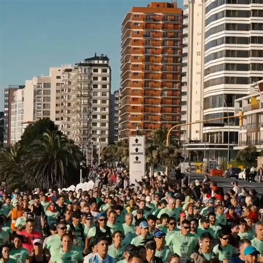 🏃‍♂️🏃‍♀️ ¡Quedan 600 lugares! El Maratón de Mar del Plata se corre el 19 de abril y sigue siendo de los más convocantes del calendario nacional.💪💯 Desafiá tus límites en un circuito exigente y emblemático en los 42,195 kilómetros de la prueba principal o anotate en las distancias alternativas de 21K y 10K. ℹ️✍️ Inscribite en el siguiente enlace