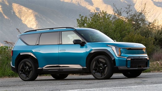 Buy a New Electric Car Now or Wait? - Kelley Blue Book