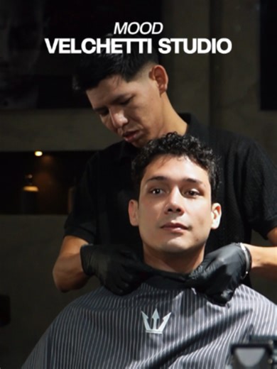 Luci tu mejor versión siempre 👑 Solo aqui en Velchetti Studio #fyp #viral #barberstyle #oldmoney
