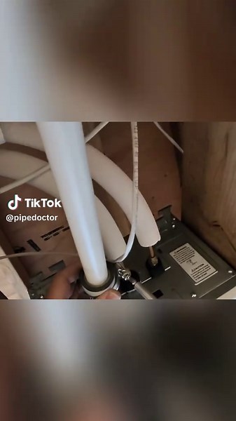 Watch this pipe system get connected and disconnected. Satisfying assembly and disassembly process. #Pipework #Assembly #Disassembly #SatisfyingVideos #DIY