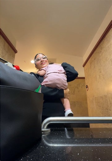 Good little day with my baby girl♥️ but seriously the coffee was SOOOO GOOD I think I would just add one more shot of espresso 🤭 #pregnancy #mom #cravings #coffee #morning @7brewcoffee @Dae Hair @SALT & STONE