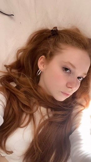 Francesca Capaldi on Instagram: "Who’s watching the Oscars tonight?"