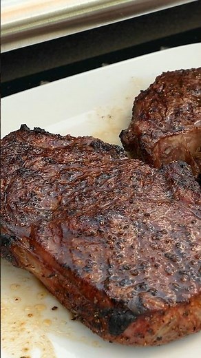 Ribeyes, Brisket and Ribs on the Weber Searwood | New Weber Pellet Grill