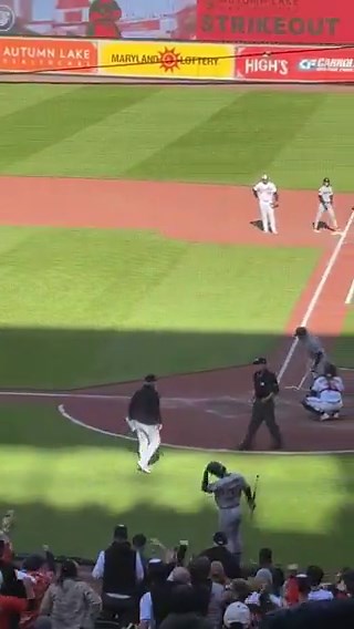 Here is the first ABS-related ejection in MLB history.Twins manager Derek Shelton was ejected by umpire Chris Segal in the 9th inning for arguing that Orioles closer Ryan Helsley didn’t immediately signal his ABS challenge, which changed a Josh Bell walk to a strikeout.