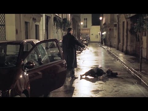 Manheim kills Conklin | The Bourne Identity