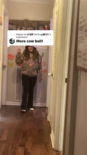 Replying to @🇺🇸🏴‍☠️Tierhog🏴‍☠️🇺🇸 you asked for more cowbell and she delivered 😂 #morecowbell #snl #cowbell #funny #replytocomments