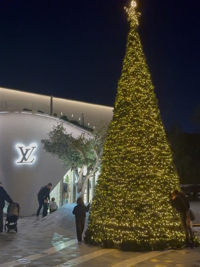 Vasilis Lazaridis on Instagram: "Built in silence, seen in light."