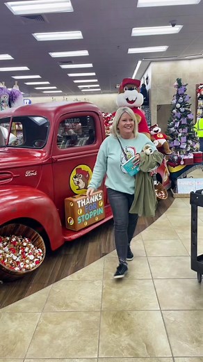 My Buc-ee’s Shopping Experience: Exploring Merchandise and Food