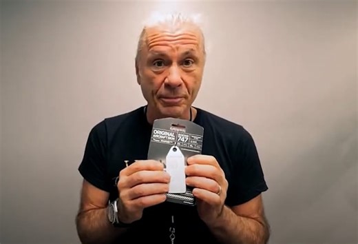 Watch: BRUCE DICKINSON Talks About IRON MAIDEN's Plane Being Cut Into Pieces And Put Up For Sale
