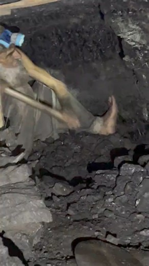 3.8M views · 48K reactions | Underground Coal Mining in Punjab Pakistan | Mining ⛏️ | Coal #coal #coalminers #miningindustry #underground #miningequipment #coalmining #coalfields | Mining In Punjab | Facebook