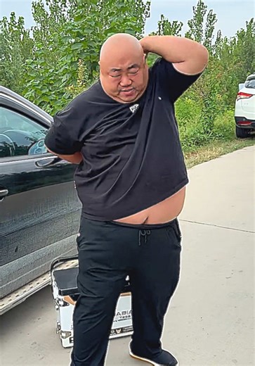 Hilarious Chinese Prank Videos You Can't Miss