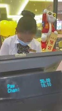 American spoke Cantonese at a local Hong Kong diner in SZ China . Workers were amazed.