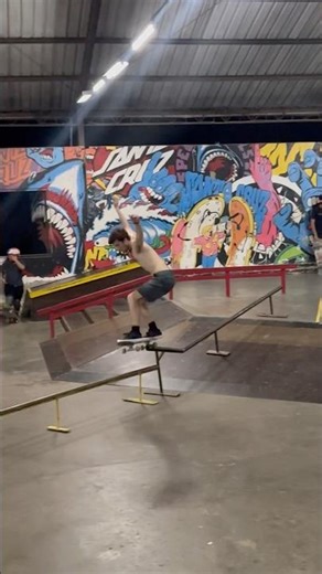 Max Reger doing the craziest rail combo at ‪@MotionSkateboards‬ skatepark 🤳🏻 ‪@omaralabadi4526‬