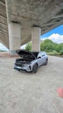 Peugeot e5008 Dual Motor is FAST #peugeot #automobile