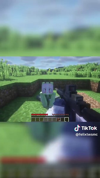 Even mutant monsters are scared of this!! Minecraft turn into a girl #minecraft #mc #felixmc #MineCraft