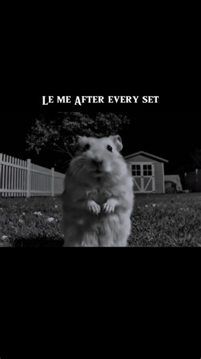 Flexing is important 😉 #gym#reardeltoidexercises#consistency#armsworkout#flexing#flexingmuscle#edit