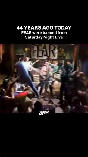 23punk on Instagram: "One of the most chaotic and notorious musical performances in SNL history took place on Halloween 1981 🎃 FEAR fan John Belushi pave the way to get the band on SNL, hoping to make up for wasting FEAR’s time on a song they’d recorded for the film Neighbors, which had been rejected by the producers. In order to make their national television debut convincingly punk, Belushi brought down a crowd of punk kids from Washington DC to come up for the show and slam dance in front of