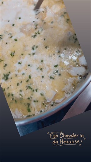 🎣 Fresh Fish Chowder – Hot & Ready! 🥣 Just made a fresh batch of our homemade fish chowder — loaded with tender haddock, creamy potatoes, and just the right blend of herbs. It’s piping hot and perfect for warming up! If you’re just getting off a whale watch tour and feeling a little chilled from that ocean breeze, swing by and grab a bowl. Nothing hits the spot quite like this on a brisk coastal day. Come early – it won’t last long! 🐟🌊 | Salty C’s Seafood