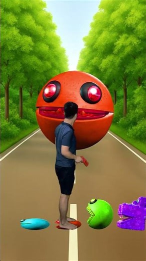 I jump on small Pac Man, but a giant one appeared and I lost! #youtubeshorts